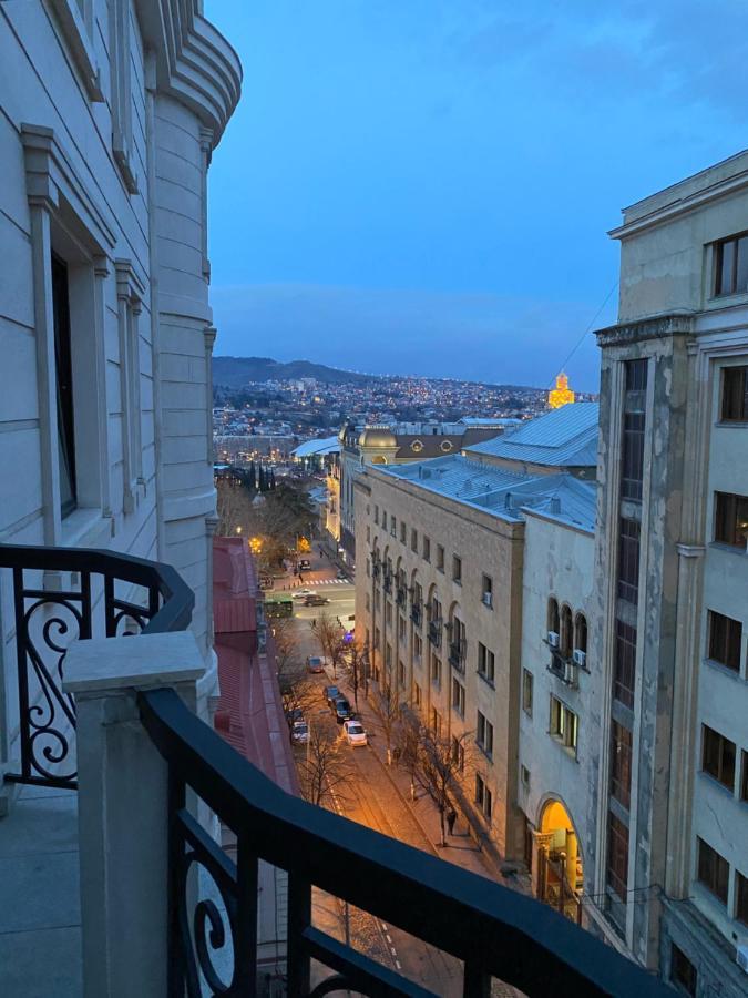 Parliament On Rustaveli Studio تبليسي المظهر الخارجي الصورة